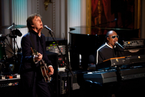 Paul McCartney and Stevie Wonder perform "Ebony and Ivory" White House, 2 June 2010