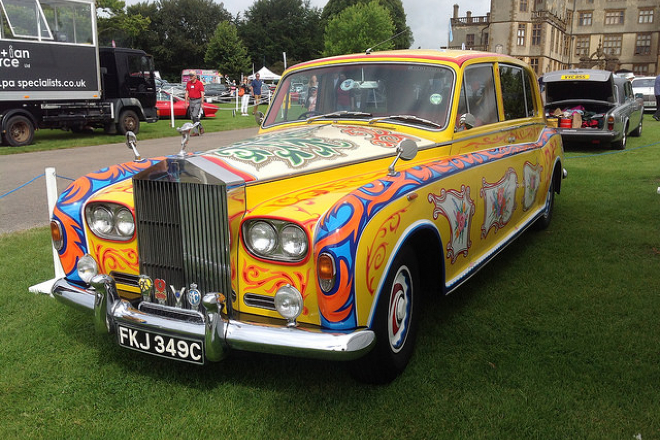 Rolls-Royce Phantom V (1965) Replica of John Lennon's car - Now a BMW subsidiary