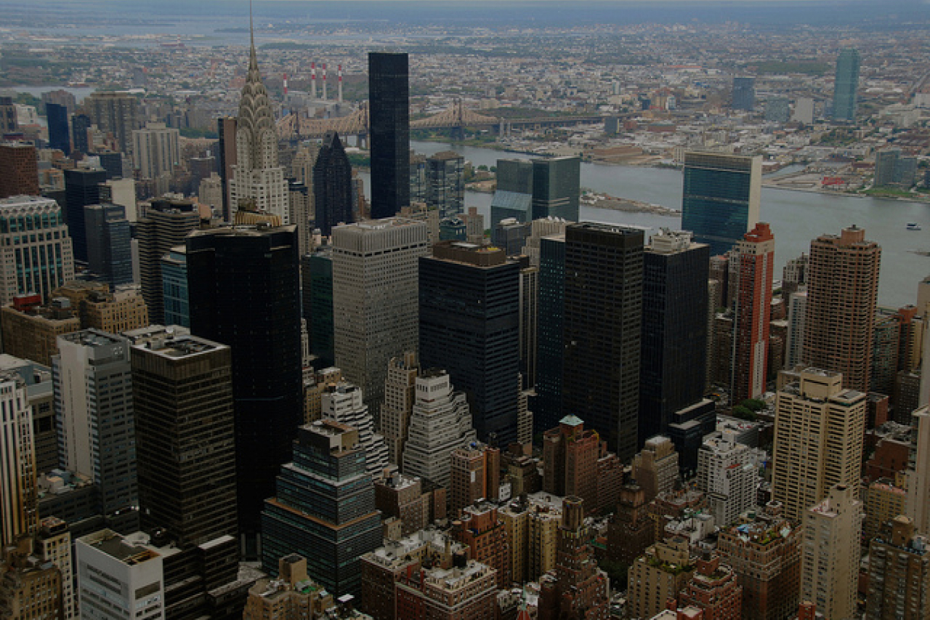 The bird's-eye view of NYC from Empire State Building