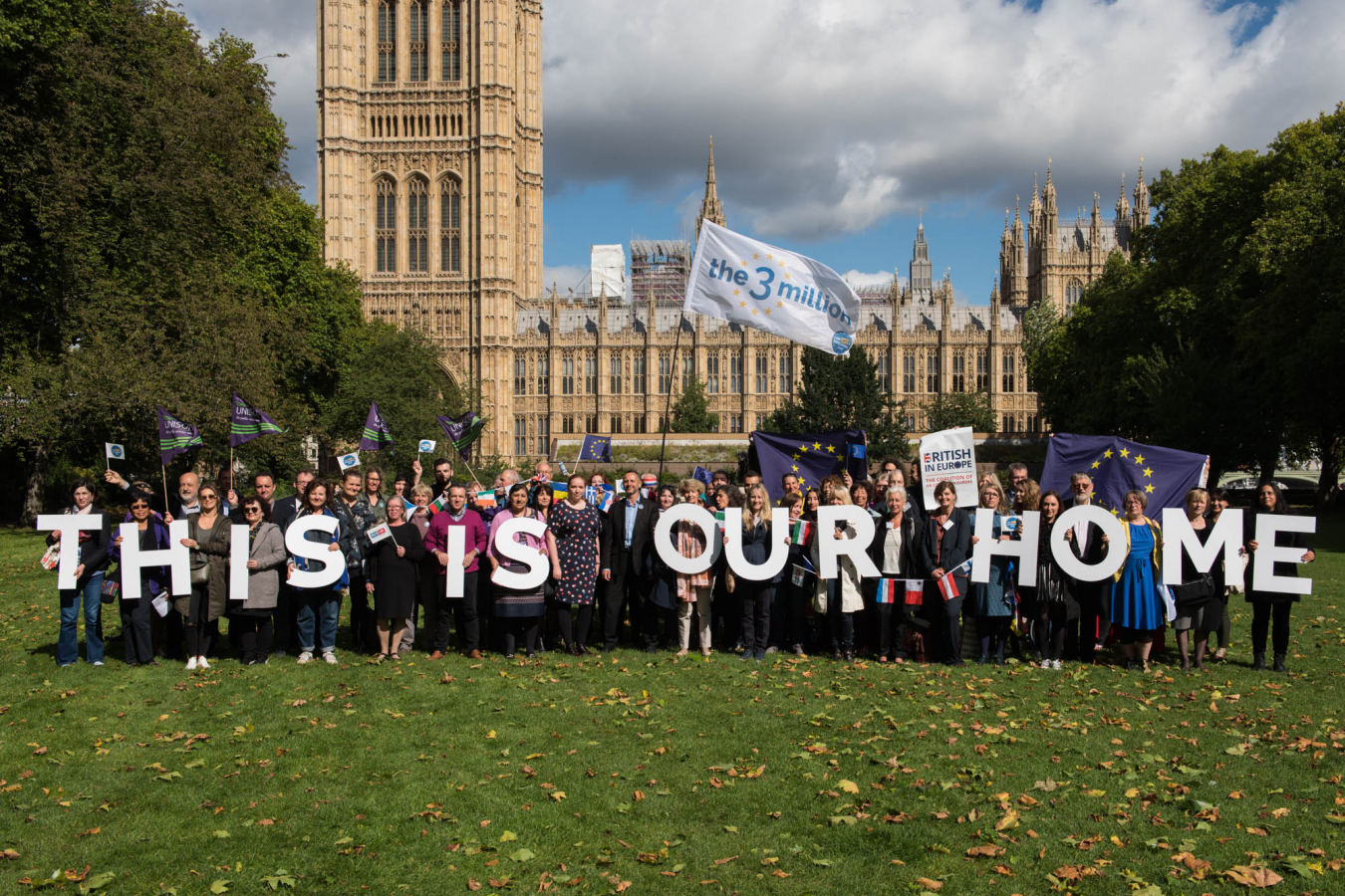 Protesters campaign about rights of EU citizens