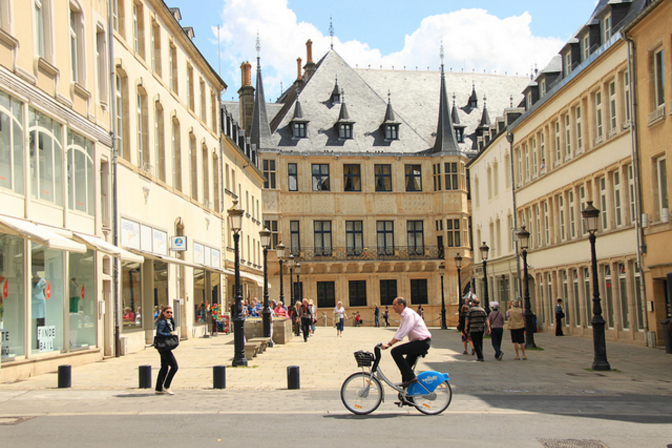 Luxembourg immigration and work visas | Workpermit.com